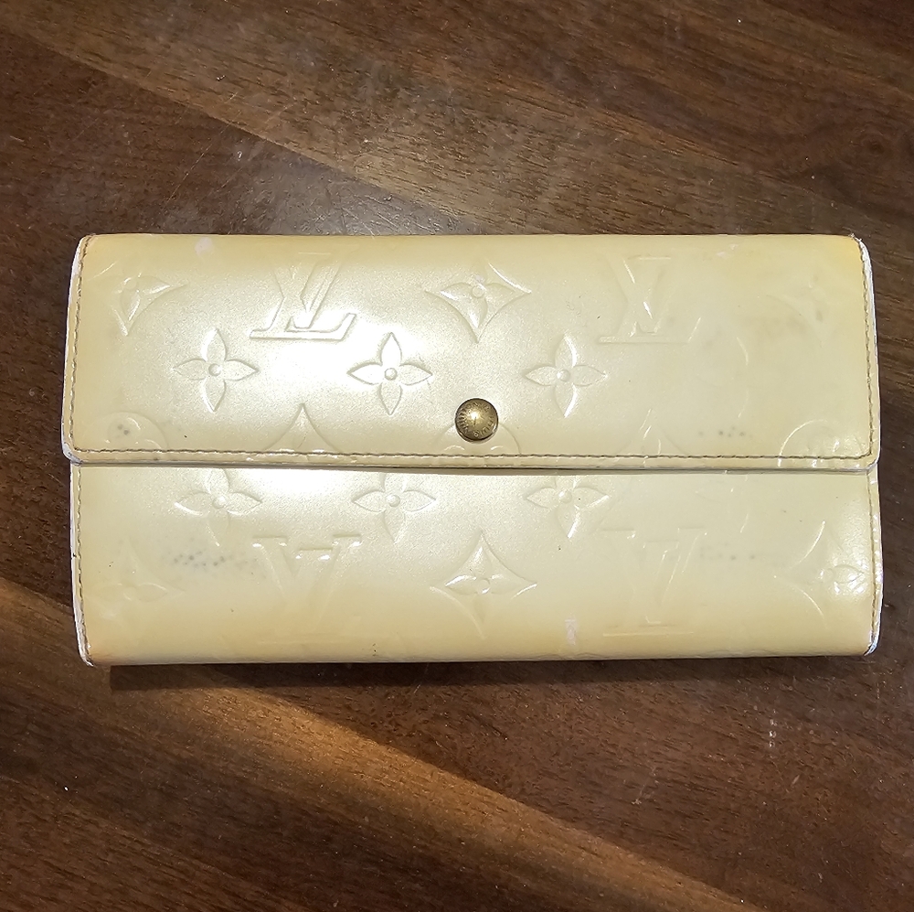 Authentic LV Louis Vuitton wallet